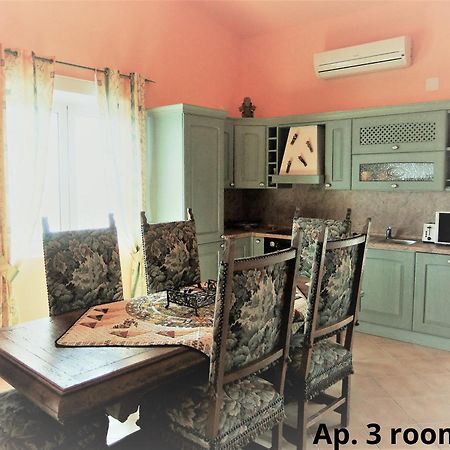 Apartment Deborah Vir Bagian luar foto